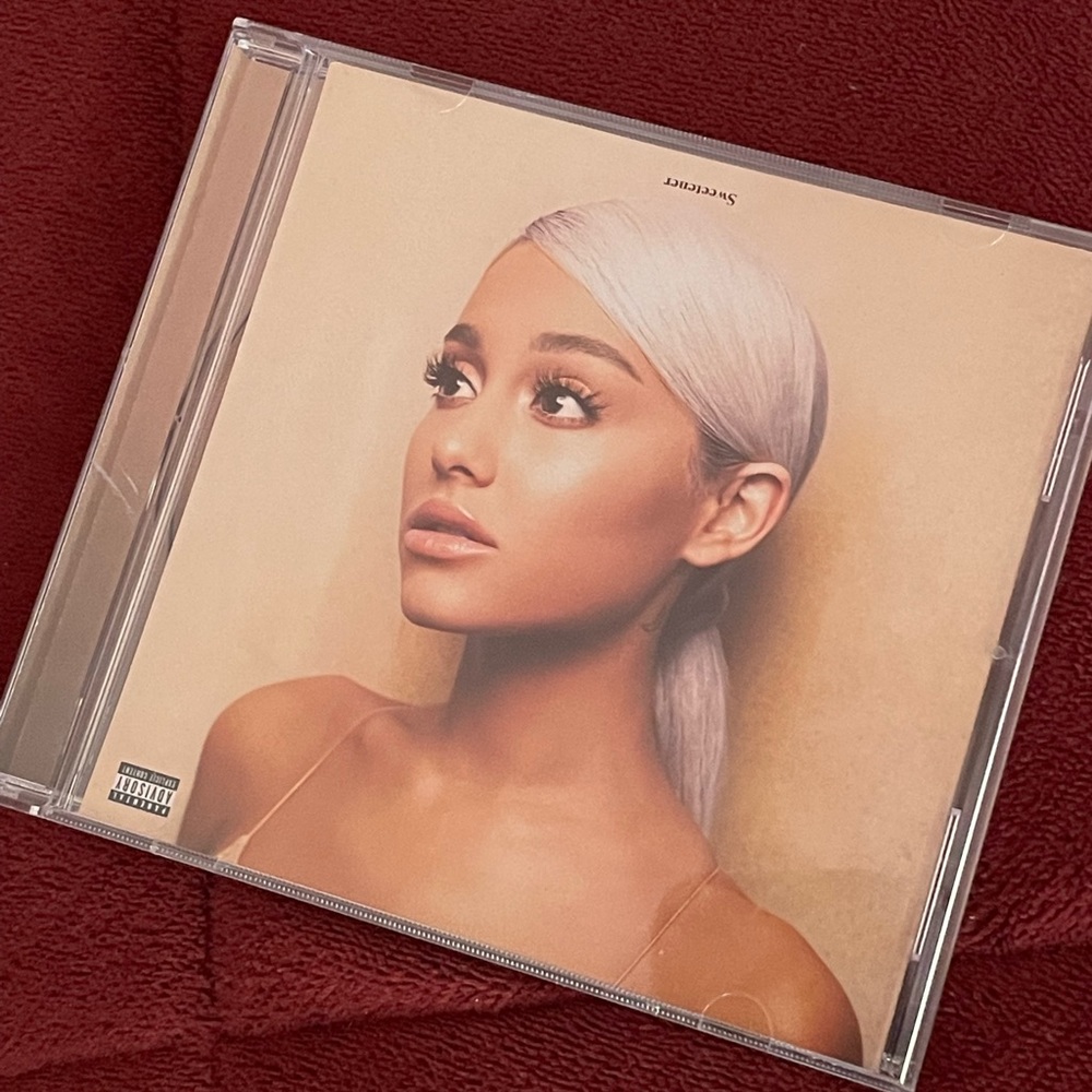 Ariana Grande Sweetner CD
